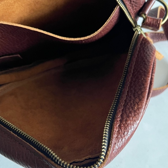 Portland Leather Brown Crossbody Bag - Picture 9 of 10